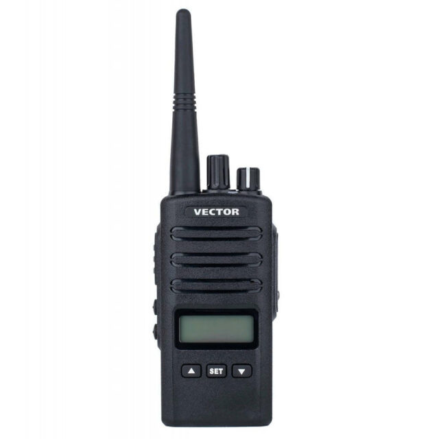 Рация Vector VT-50 ML портативная с ЖК-дисплеем – вид спереди Фотография1